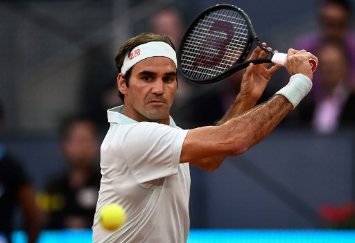 Madryt. Jubileuszowe zwycięstwo Federera, faworyci trzymają się mocno