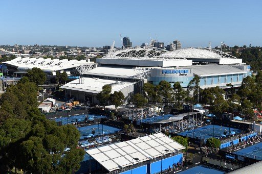Kwarantanna, pięć testów i nowy termin – za kulisami Australian Open