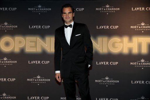Roger Federer jak James Bond