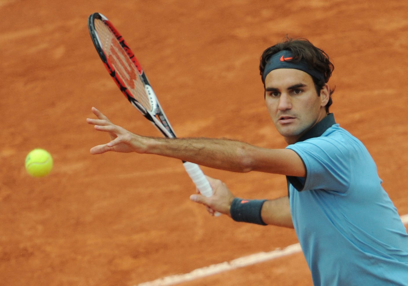 Roland Garros. Federer dotrzymuje kroku Dżokoviciovi
