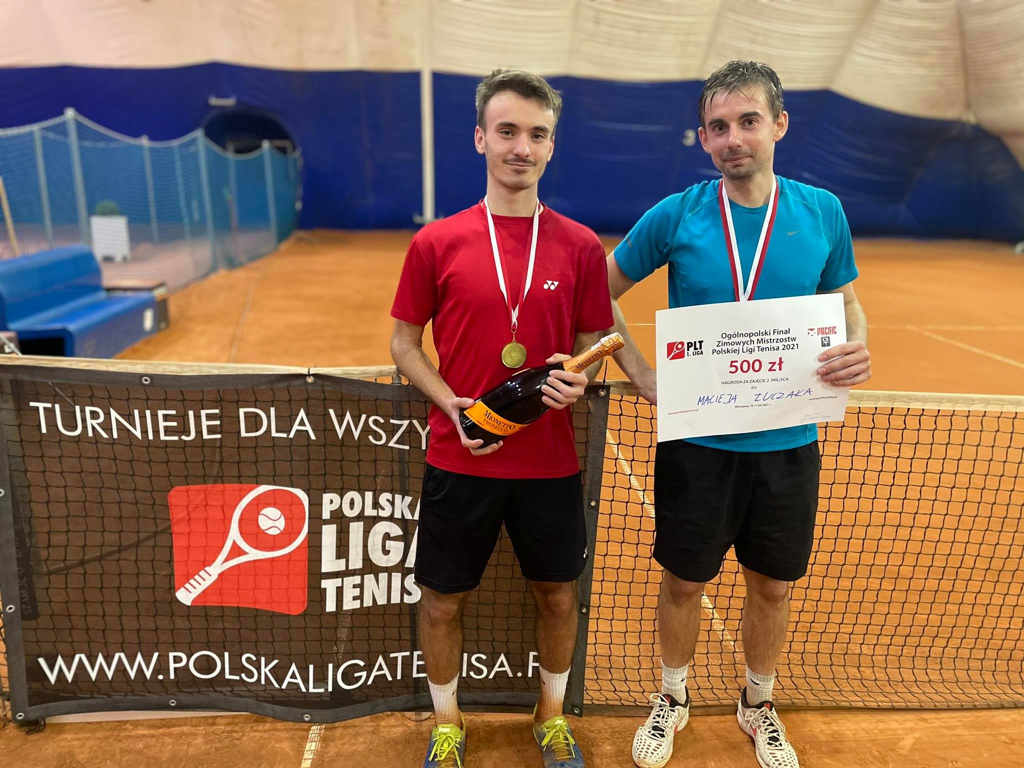 Złote medale Zimowych Mistrzostw Polskiej Ligi Tenisa 2021 dla Wiśniewskiego, Waleckiego i Galińskiego