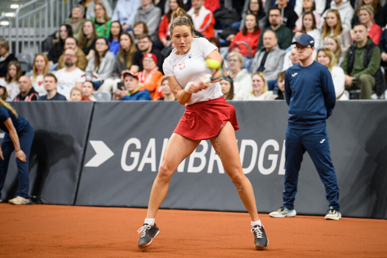 Pewne zwycięstwo Katarzyny Kawy w pierwszej rundzie