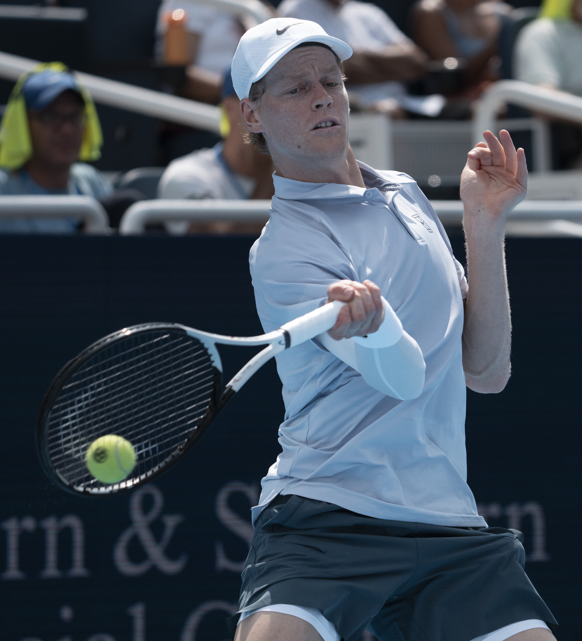 Cincinnati. Bezlitosny Sinner w półfinale, piękny sen Atmane trwa nadal