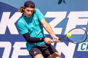 <br />
<b>Warning</b>:  Undefined variable $titleShort in <b>/home/platne/serwer23505/public_html/2019/wp-content/themes/tk/template-parts/home/news.php</b> on line <b>42</b><br />
