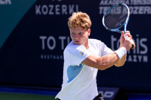 <br />
<b>Warning</b>:  Undefined variable $titleShort in <b>/home/platne/serwer23505/public_html/2019/wp-content/themes/tk/template-parts/home/news.php</b> on line <b>16</b><br />
