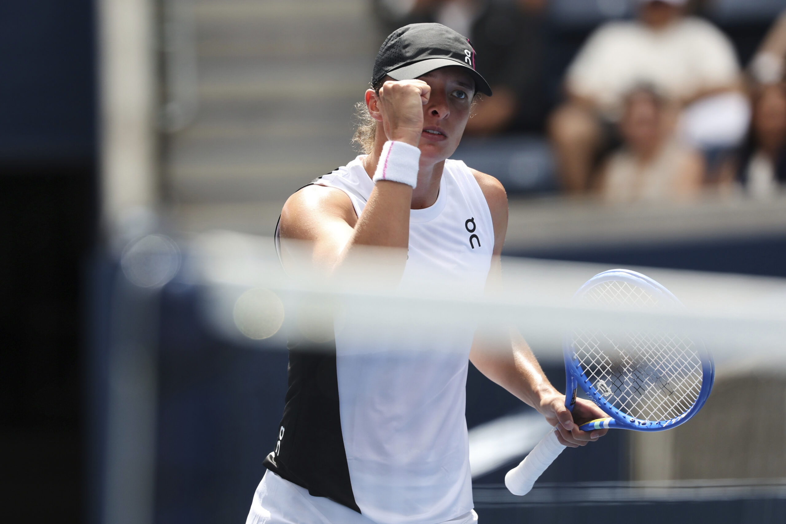 Pekin. Iga Świątek z Emmą Navarro w sesji wieczornej