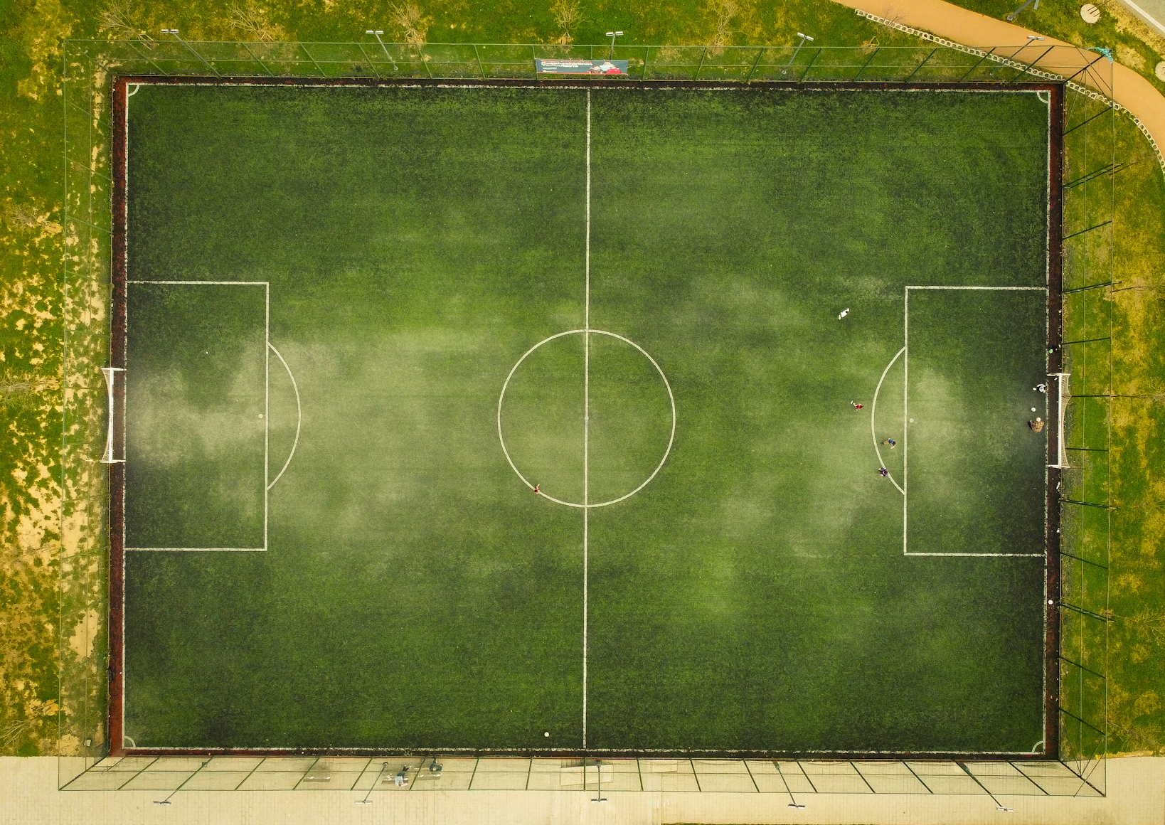 Nowe reguły kosztów składu – dlaczego kluby hodują talenty dla sprawozdawczości