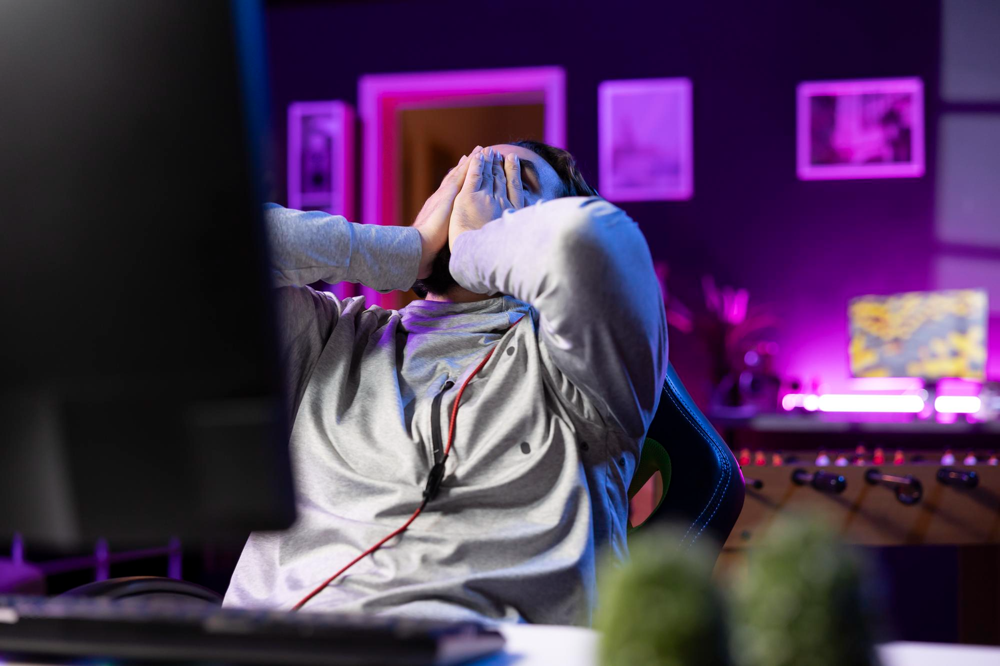 Ciemna strona rywalizacji: jak stres i presja wpływają na życie zawodowe gracza