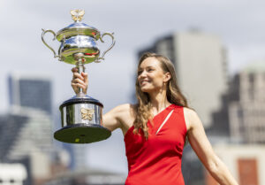 <br />
<b>Warning</b>:  Undefined variable $titleShort in <b>/home/platne/serwer23505/public_html/2019/wp-content/themes/tk/template-parts/home/news.php</b> on line <b>16</b><br />
