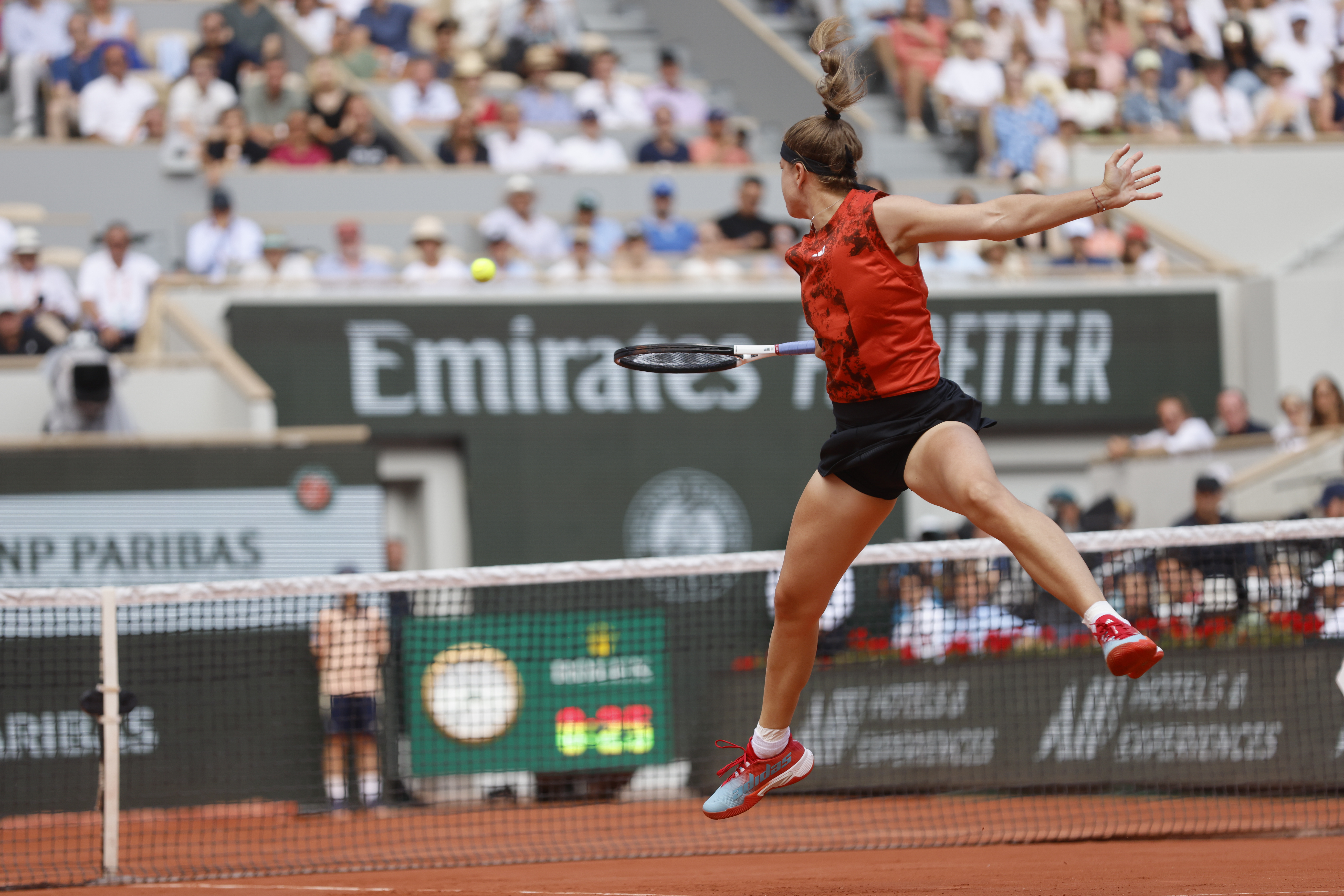 Roland Garros. Rywalki polskich tenisistek skompletowane, zwycięstwa Muchovej oraz Anisimovej