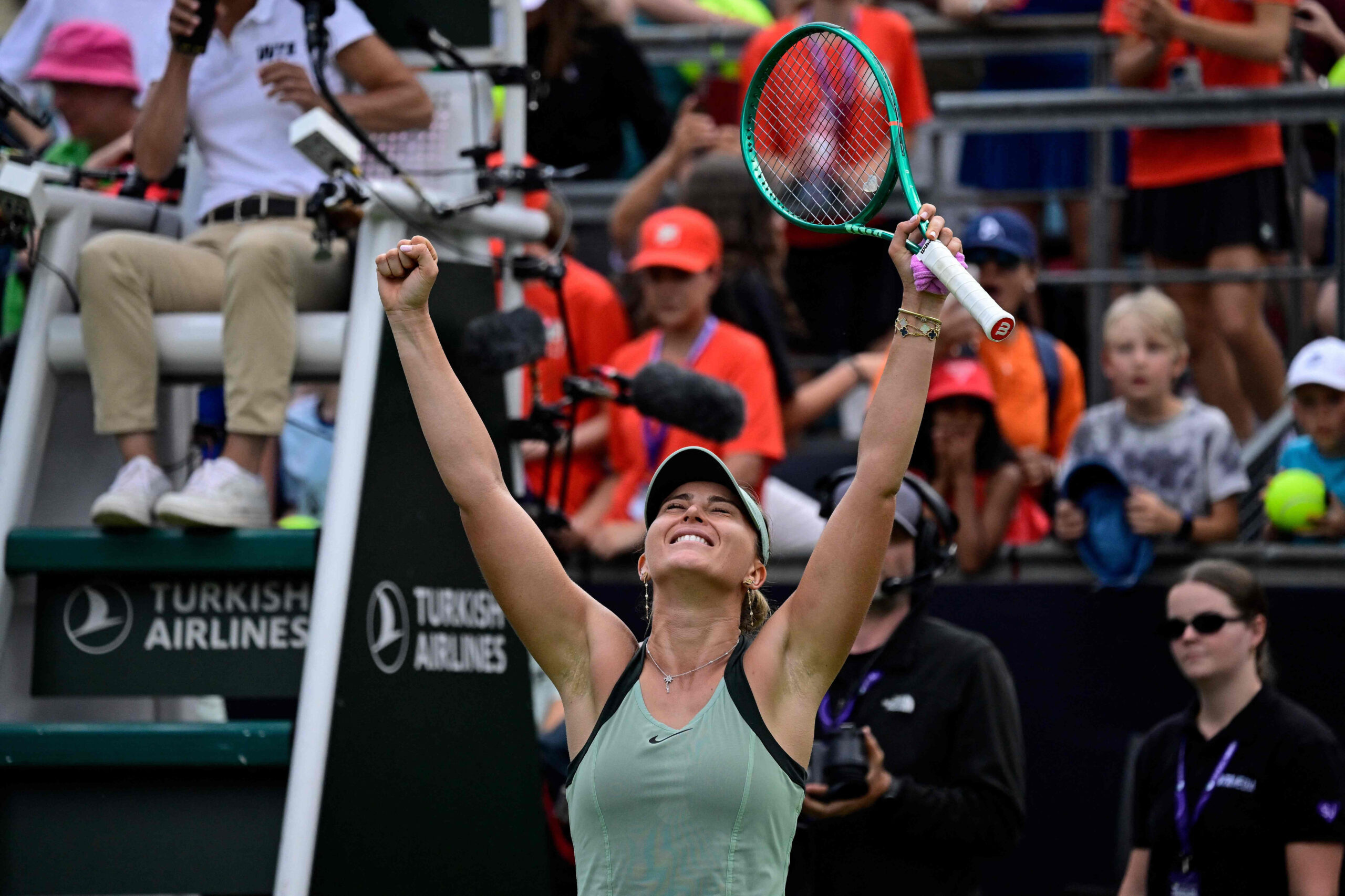 Berlin. Paula Badosa lepsza od Coco Gauff, udane otwarcie Jessici Peguli